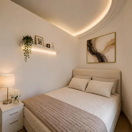 In Cevahir Sky 1 Floor